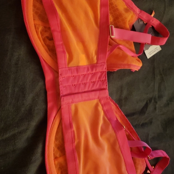 Bra - Picture 3 of 4